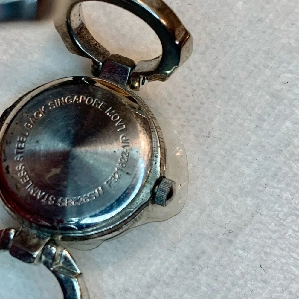Pedre Vintage Watch Silver-tone Link Design Stainless Steel Back Classic! NEW